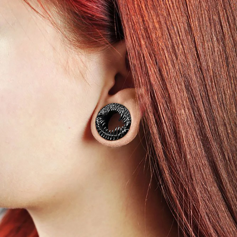 Casvort 2 Stück 316 Edelstahl Tierzahn-Ohrstecker, Monster-Mund-Ohrplugs, Gothic Punk Körperschmuck zum Dehnen – Detail 4