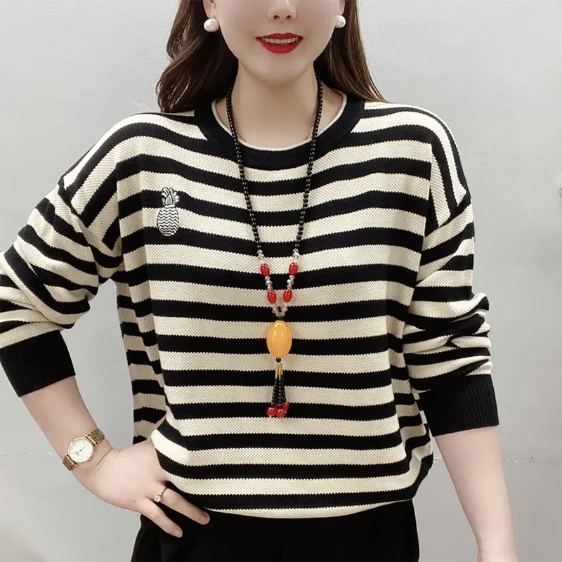Autumn Winter New Round Neck Vintage Striped Printing Casual Sweatshirt Women Long Sleeve Loose All-match Oversized Pullover Top