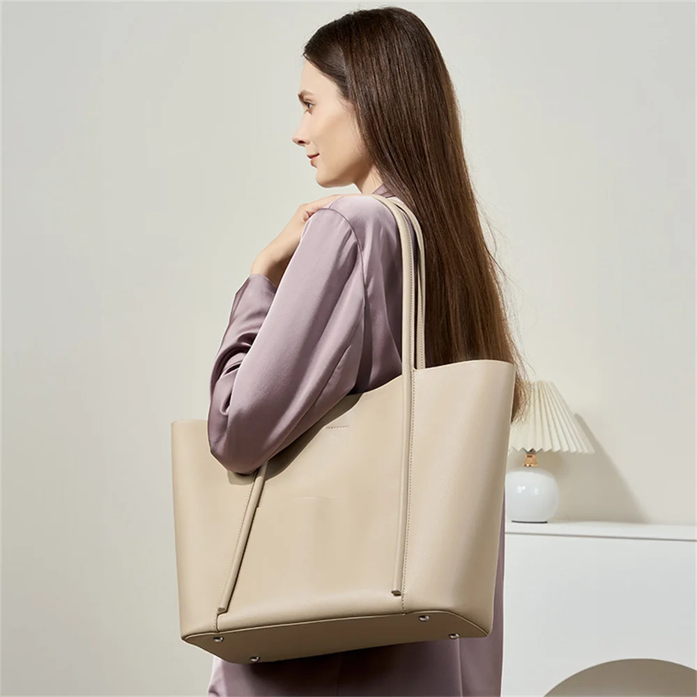 Women's Genuine Leather Handbag Vintage Cow Leather Large Capacity Shoulder Crossbody Bags for Women Simple Ladies Messenger Bag