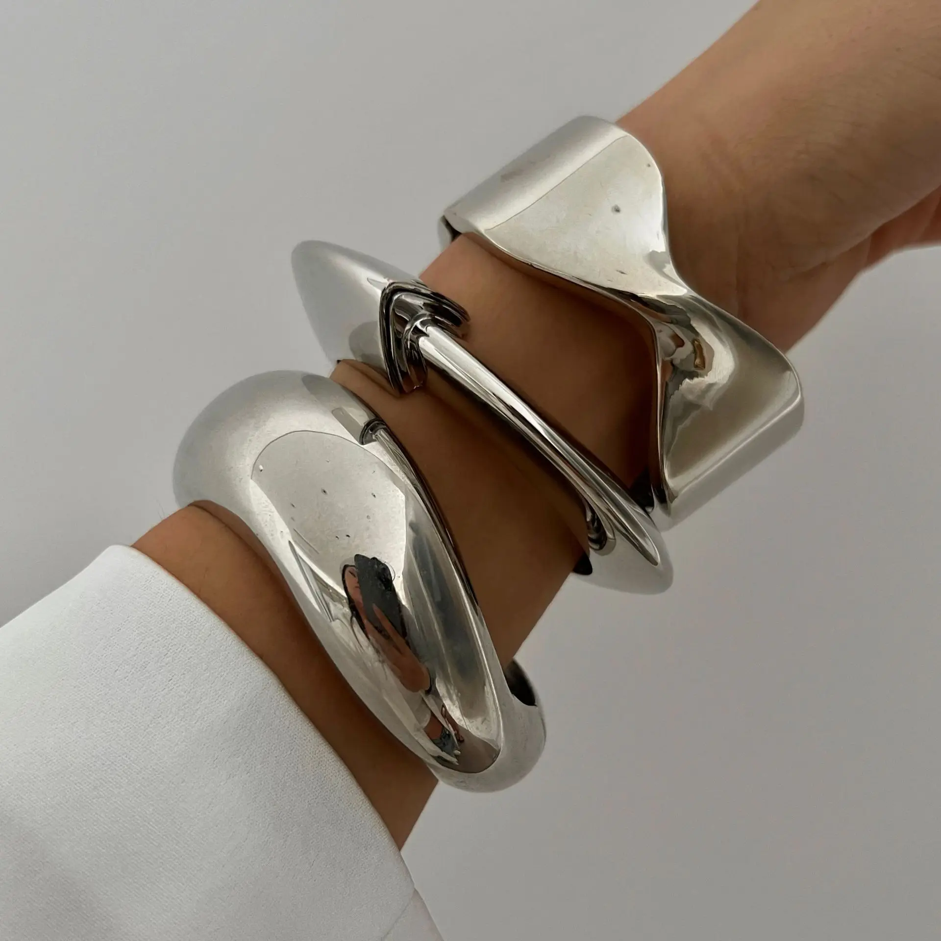 3 Colors Sweet Cool Punk Irregular Cuff Bangles Bracelets Vintage Silver Color Geometric Metal Spring Bangles Women Men