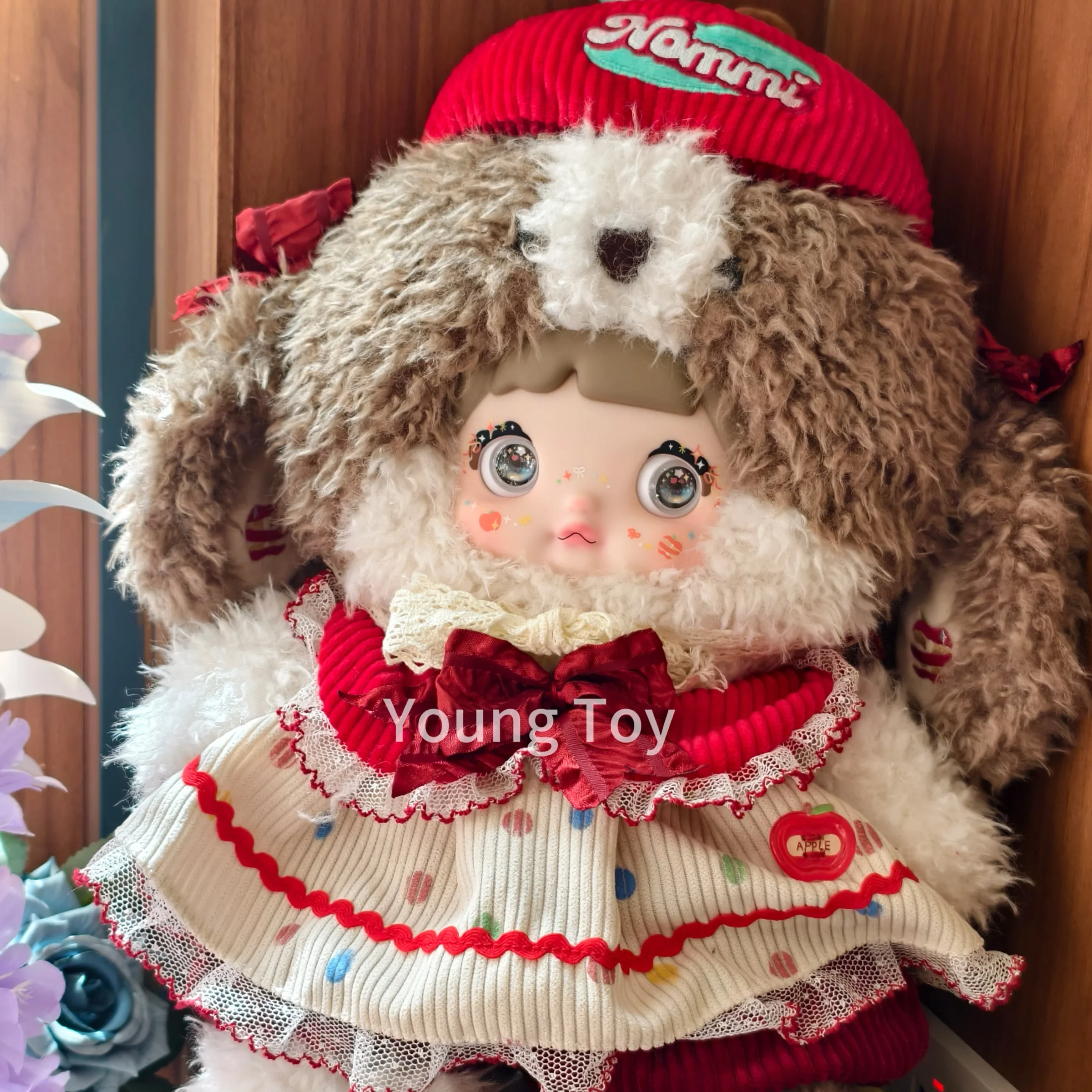 Original Limited Nommi Bites an Apple 400% Hanging Card Blind Box