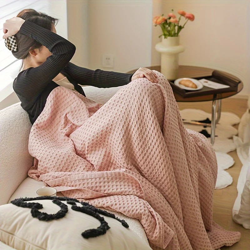 Plain Waffle, high-grade cotton edge, 200 * 230/150 * 200cm two sizes, high-grade cotton towel, soft breathable and light 2