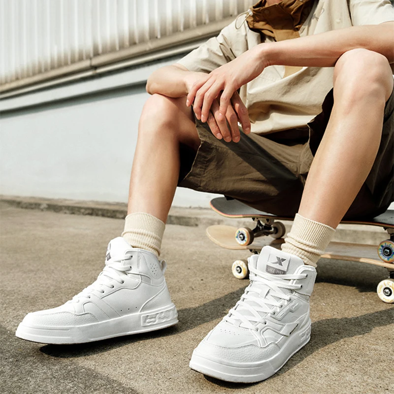 Xtep Mubai Skateboarding Shoes Men Non-Slip High Top Sports