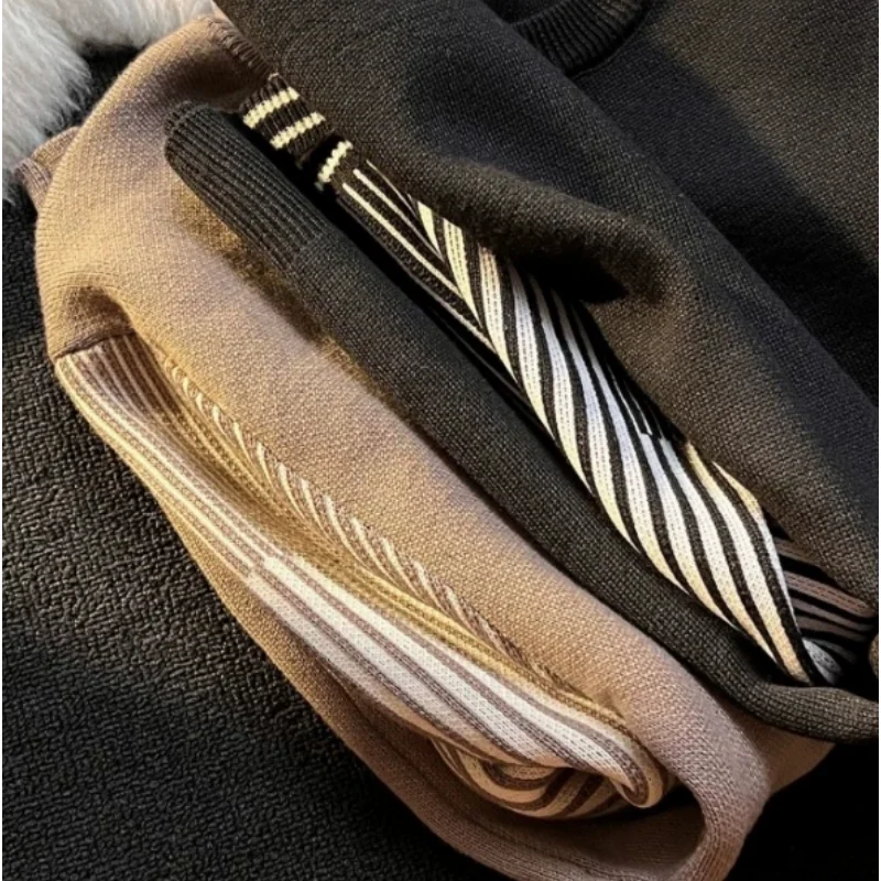 Men's Round Neck Knitted Sweater 2024 Spring New Korean Striped Patchwork Pullover Sweater Loose Handsome Men Clothing D0021