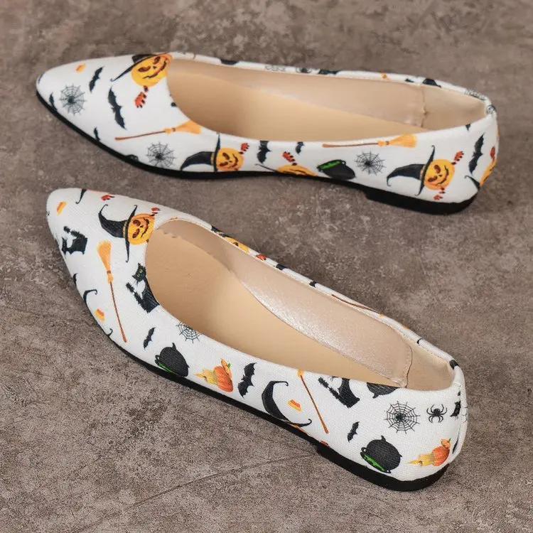 

New Women's Flat Shoes Fashion Pointed Shallow Mouth Loafers Simple Mixed Color Slippers Plus Size Simple Versatile Women 2023