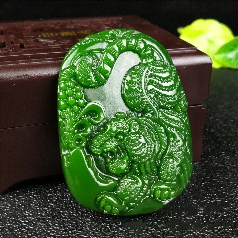

Natural Jade Green Hand-carved Zodiac Tiger Pendant Fashion Boutique Jewelry Men and Women Necklace Gift Accessories