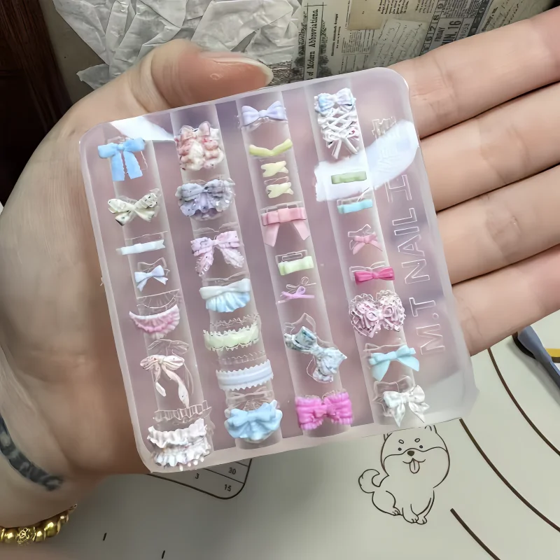 귀엽고 멋진 디자인의 네일 아트 몰드 1개 (오리, 토끼, 곰, 강아지, 나비넥타이, 레이스 벨트 패턴) 투명 네일 아트 스탬핑 도구