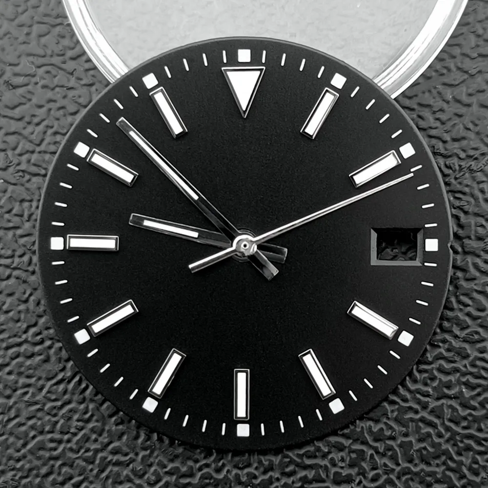 Vibrant BGW9 Luminous Multi-Color Dial