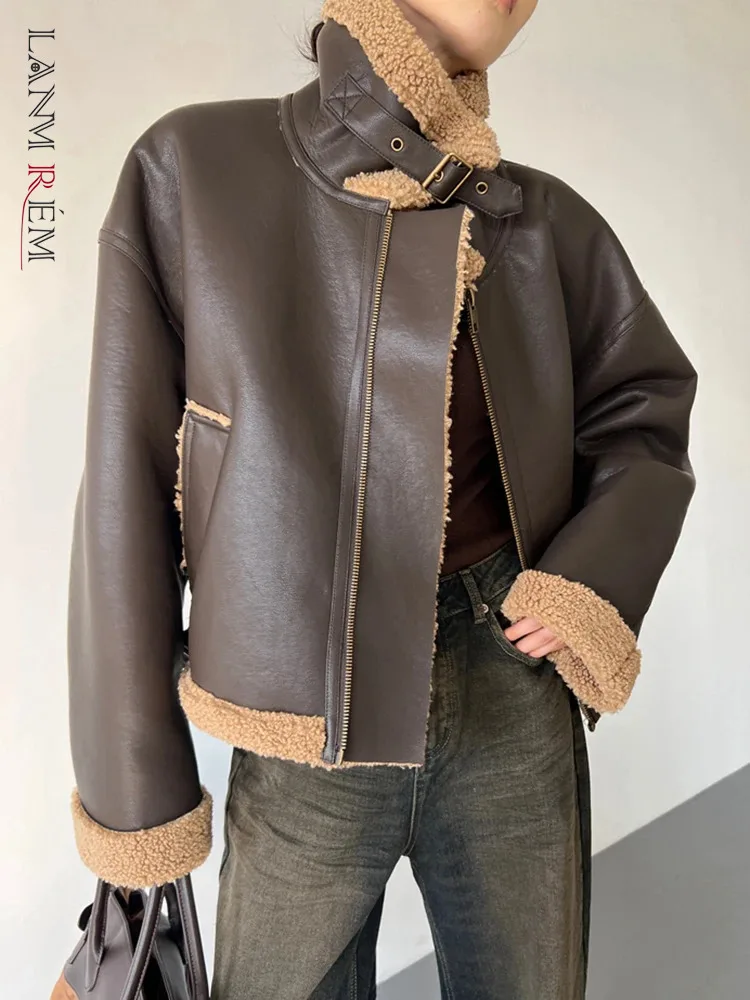 

[LANMREM] Vintage Faux Fur Spliced Design Coats For Women Lapel Thick Warm Leather Outwer Fashion 2023 Winter New 26D7641