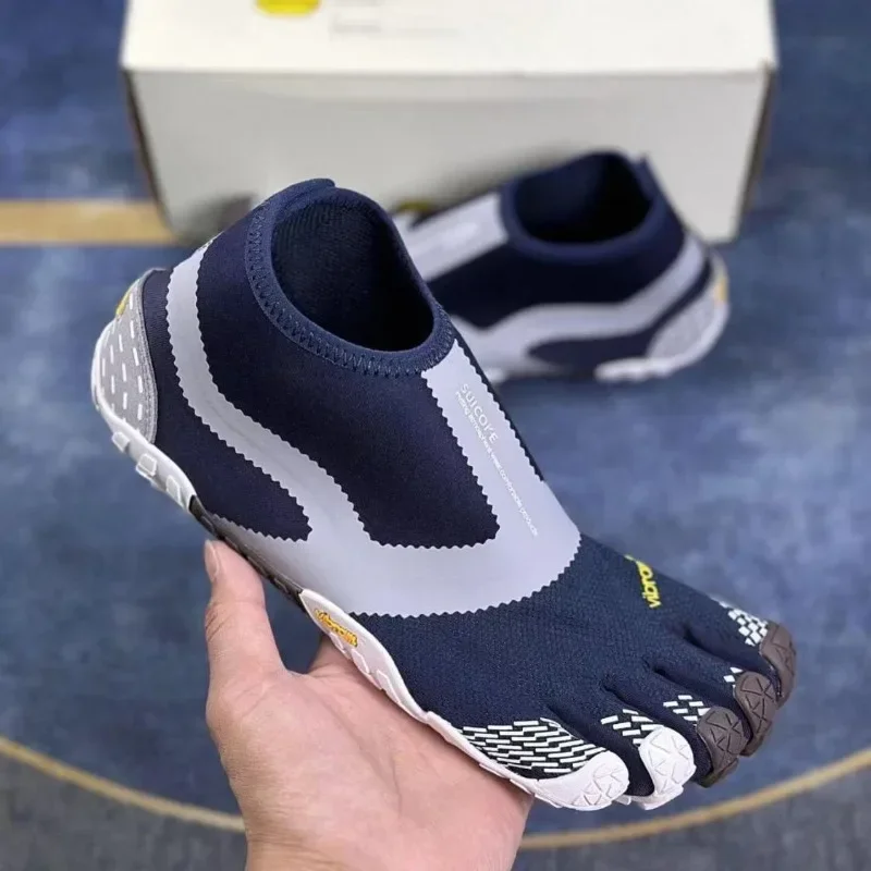 Men Women 5 Toes Shoes Outdoor Sport Hiking Running Shoe Breathable Quick Dry Lightweight Five fingers Sneakers Plus Size 44 45 Running Shoes
