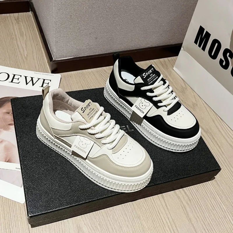 

Thick bottom Sponge cake Board shoes Women's 2023 Autumn and Winter New Breathable Leisure Versatile Little white shoes female