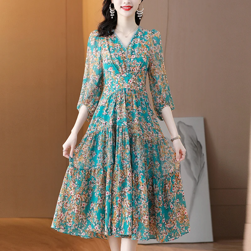 

2023 New Fashion Silk Fragmented Flower Dress Women's Summer Vintage V-neck Print Loose Fit Leisure Vacation Party Vestidos