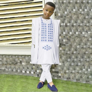 Adekunle Embroidery Dashiki Outfit