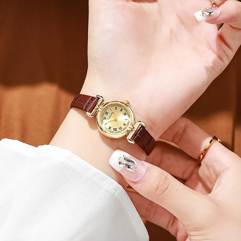 Ladies watch, fashionable small retro belt high value quartz watch