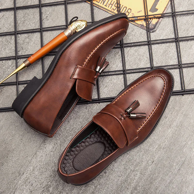 Men Casual Shoes Breathable designer shoes Leather Loafers Business Office Shoes For Men Driving Moccasins Comfortable Tassel