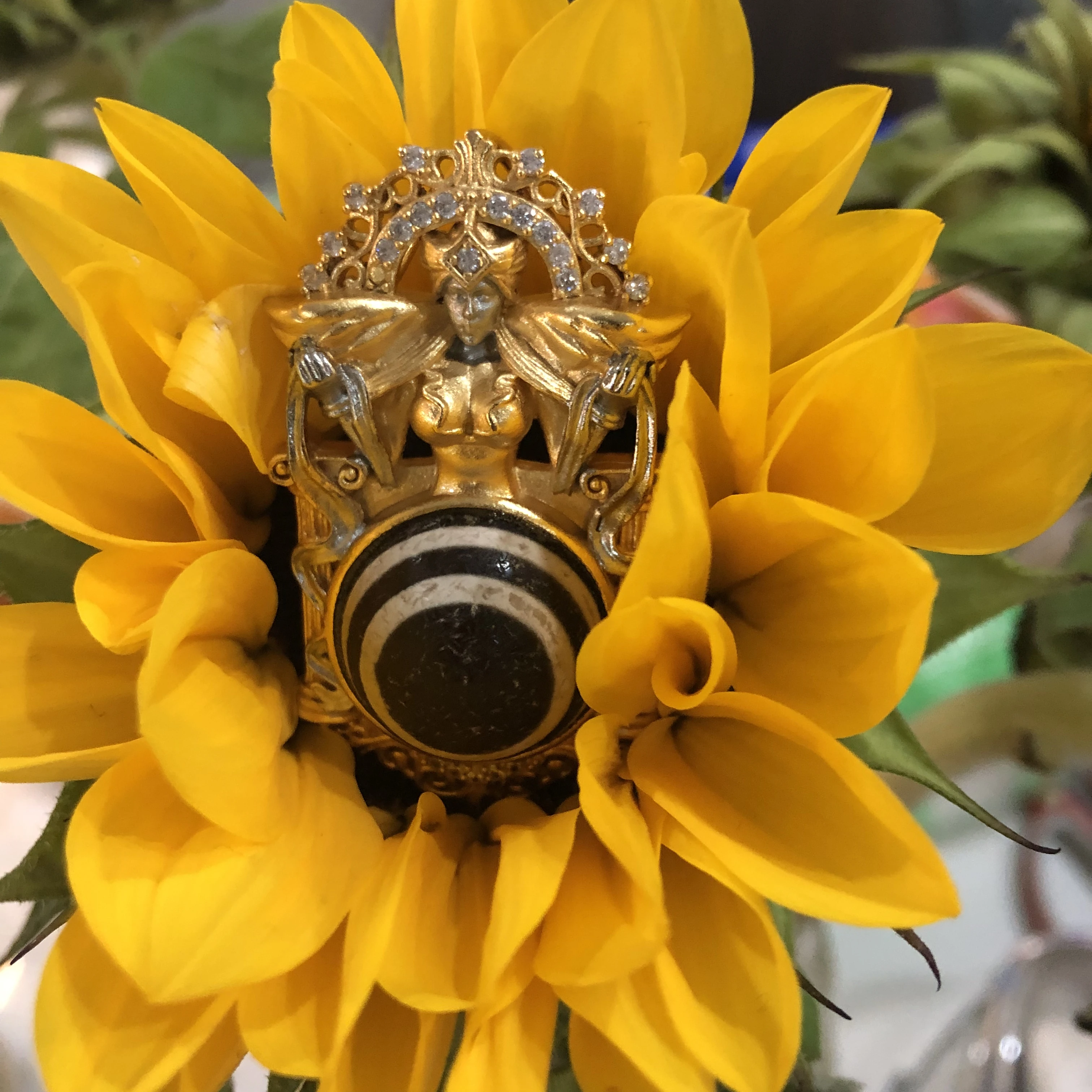 Natural Black Eyes Agate Inlaid Gemstone Trinket Pendant For Men And Women Popular Ethnic Style