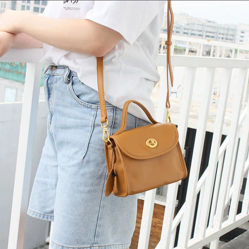 First Layer Leather Shoulder Bag For Women 2024 New Arrival Cowhide Crossbody Bags Casual Ladies Lock Flap Messenger Cross Body