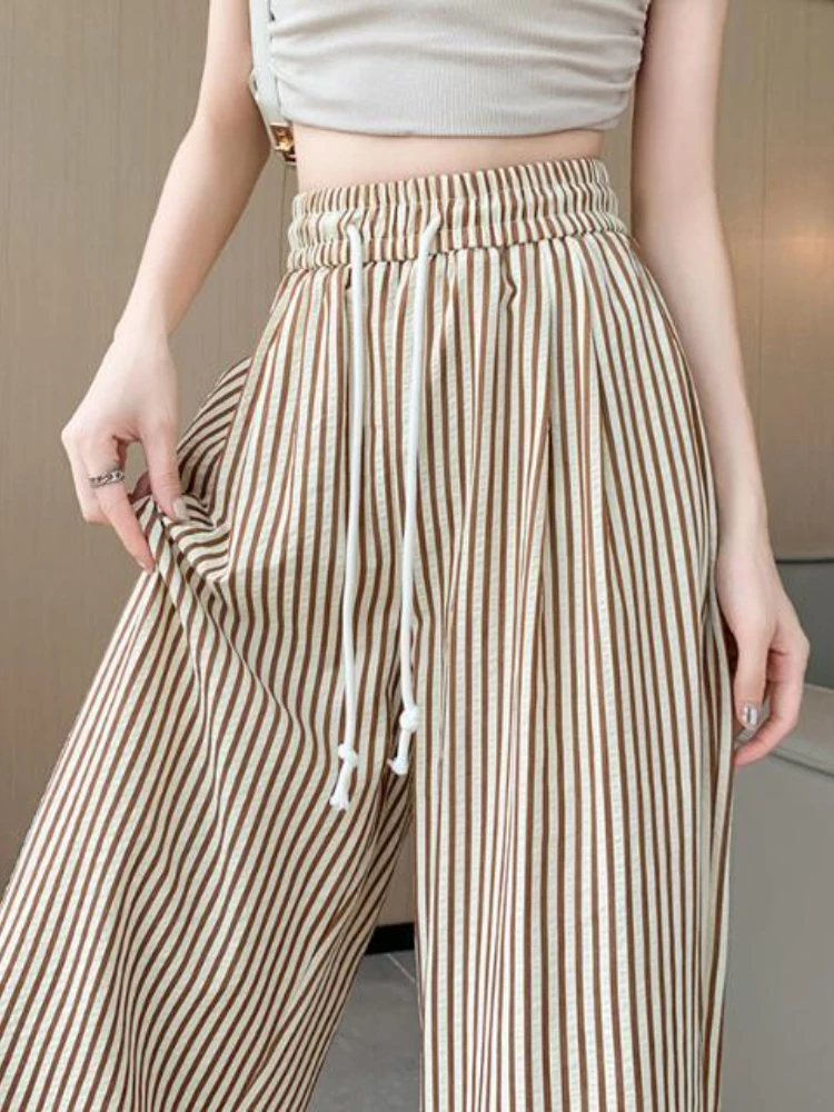 Pantalon suelto de rayas sale