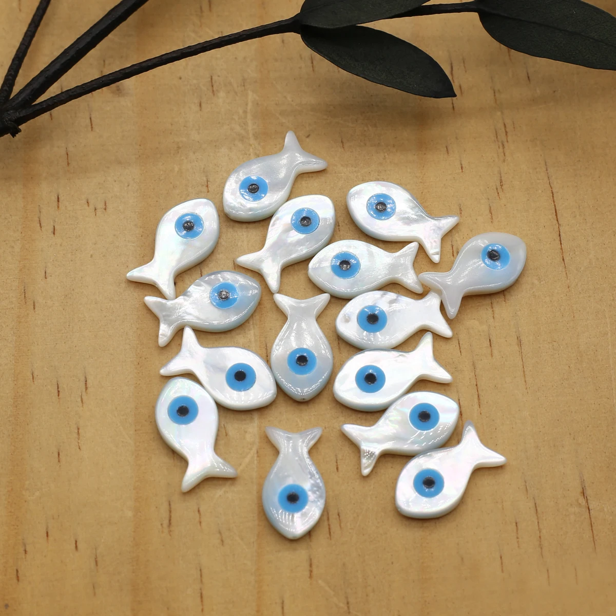 

2Pcs Natural Shell Blue Greek Eye Evil Eye Fish Shape Loose Beads for DIY Jewelry Making Necklace Bracelet Accessories