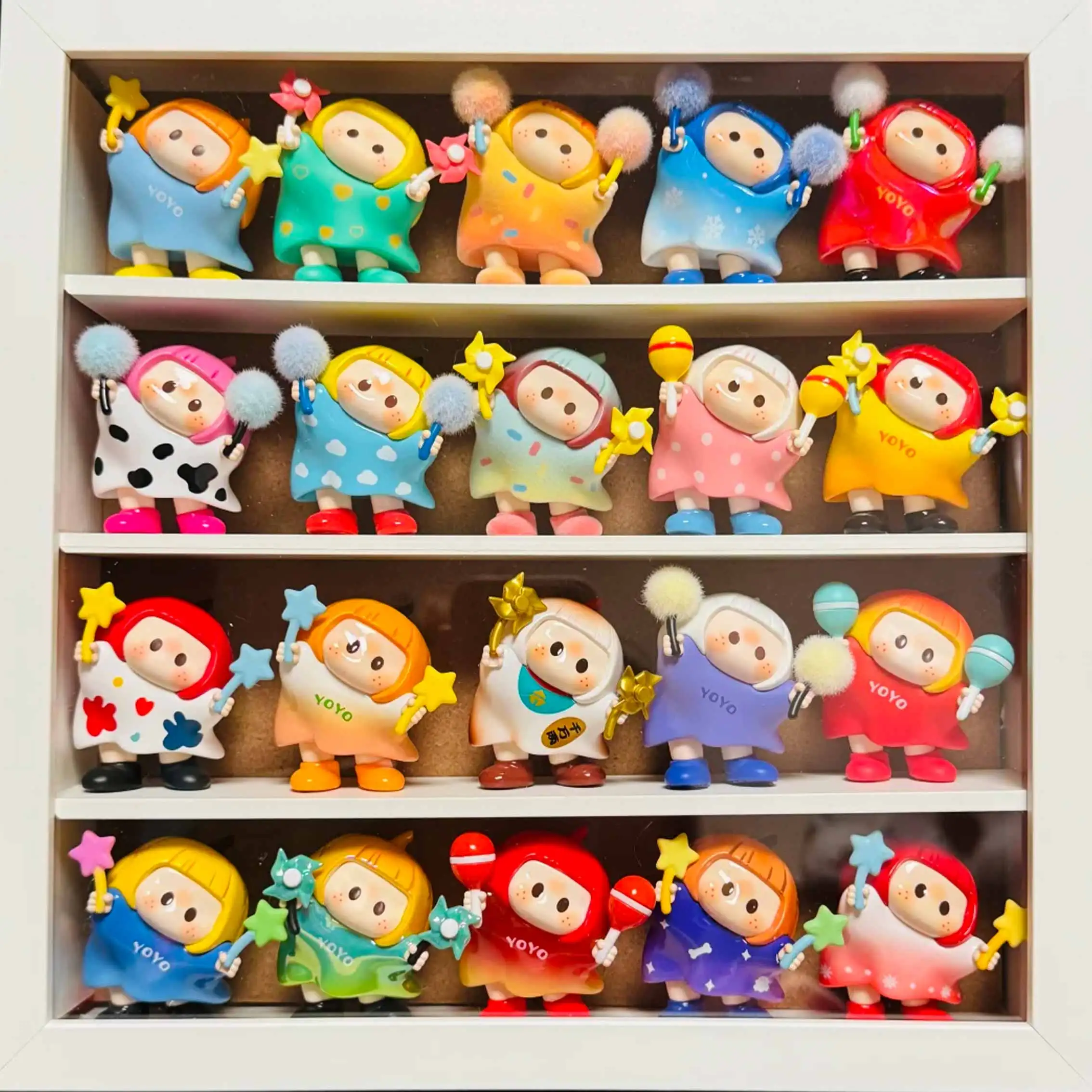 Yoyo Tilted Head Collection Series Icon Box Garage Kit Blind Box