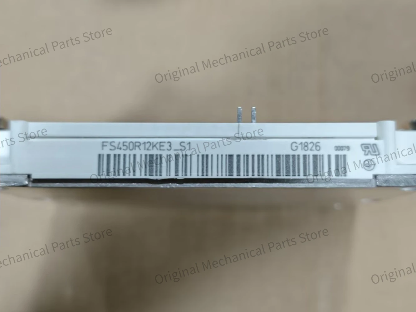 브랜드 신제품 오리지널 FS450R12KE3-S1 FS225R12KE3 FS225R12KE3-S1 FS300R12KE3 FS450R12KE3 FS450R17KE3 IGBT 모듈 빠른 배송