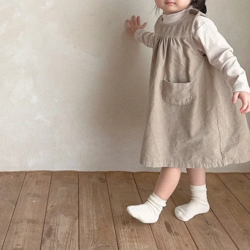 여자를위한 세련된 코듀로이 라운드 넥 조끼 새로운 도착 가을/겨울 어린이 유행 드레스 한국 스타일 아동 의류
