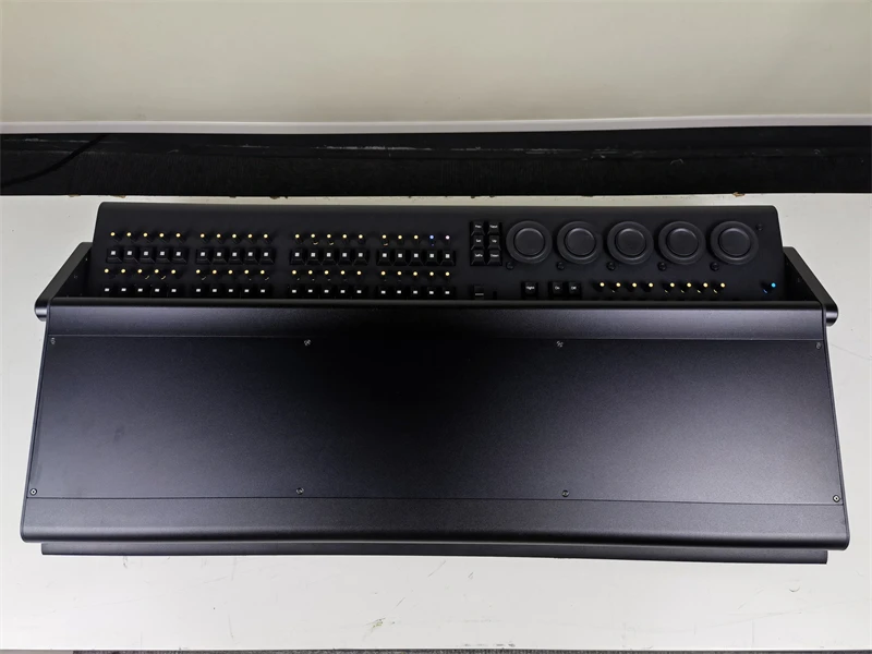 1 piece with flightcase Dual -screen MA3 onPC compact XT dmx console led stage l