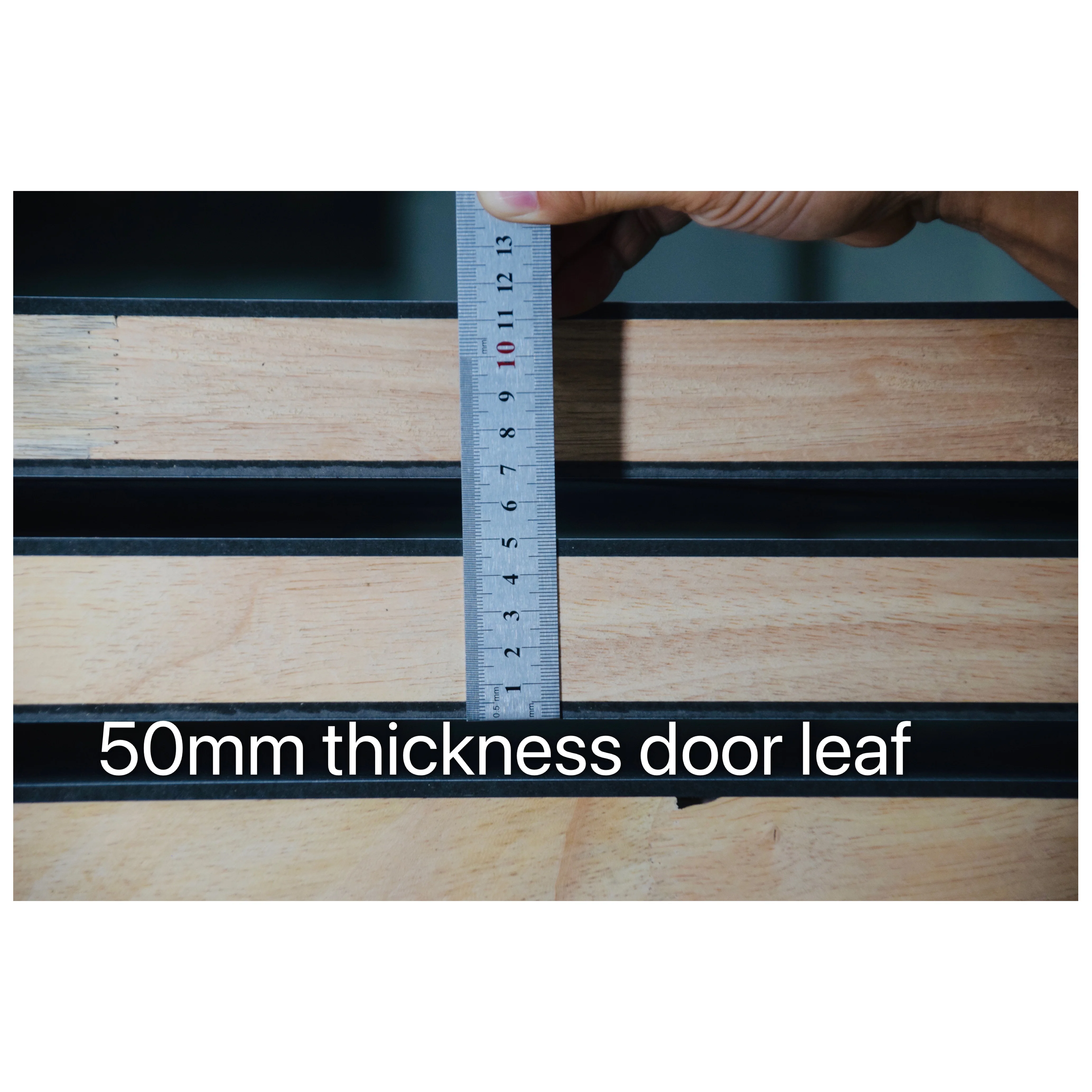 Popular hot sale carbon crystal timber door environmental protection modern door interior room solid wood door 3