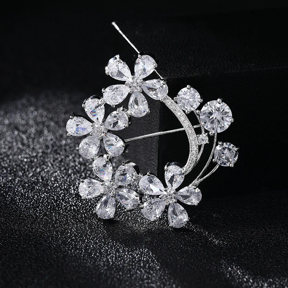  ZHIBINDIAN Brooch Big Flower Crystal Brooch for Women Fashion Brooch  Pin Bouquet Rhinestone Brooches and Pins Scarf Clip Jewelry Gifts (Color :  A) (D) Brooch : Everything Else