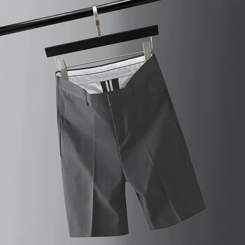 2024 Summer Casual Loose Oversize High Waisted Drape Anti Wrinkle Solid Color Versatile Ice Silk Five Point Suit Shorts for Men