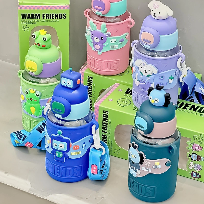 Cartoon Children's Toy Plastic Cup with High Appearance ，Large Capacity Straw Cup, Heat-resistant Food Grade Portable Water Cup