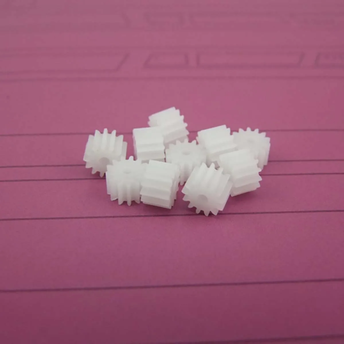 30Pcs 8/12/13/18 Teeth 0.5 Modulus Spindle Spur Gear 80.8A 81.5A 82A 122A 132A 182A Toy Spare Parts Model DIY Plastic Gears
