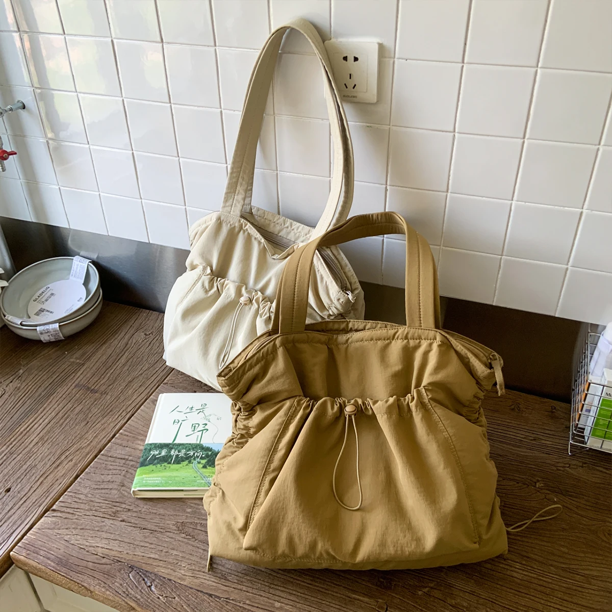 Casual Large-Capacity Bag Women's Summer Fashion Shoulder Bag Mommy Bag Lightweight Travel Bag Tote Bag Canvas Handbag Shopping Hiking