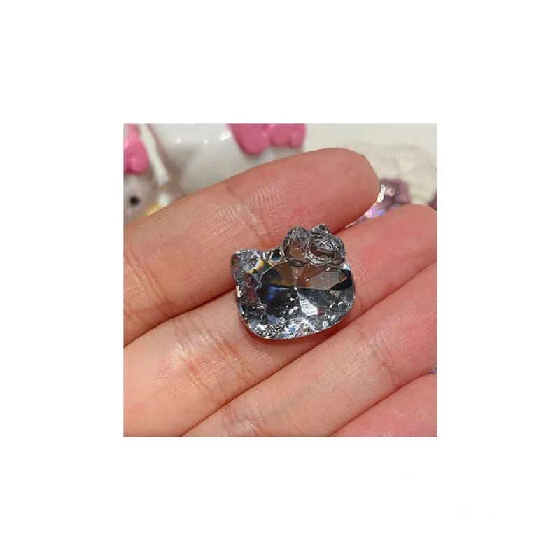 Рисунок 3 - Hello Kitty Kawaii Стразы Лук разрезанная