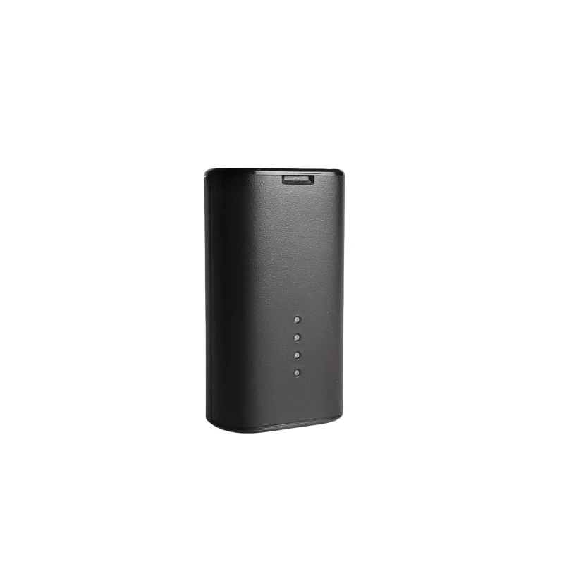 Batterie longue durée 2600mAh pour lunettes FPV tenue en main, montrant sa taille compacte