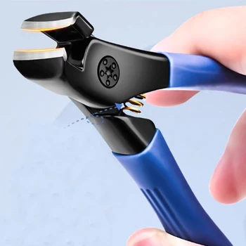 Anti-Splash Nail Clipper 1