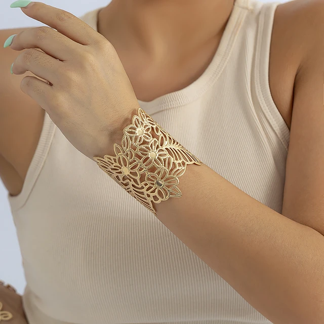 Wide Gold Wire Cuff Bracelet | Classy Women Collection