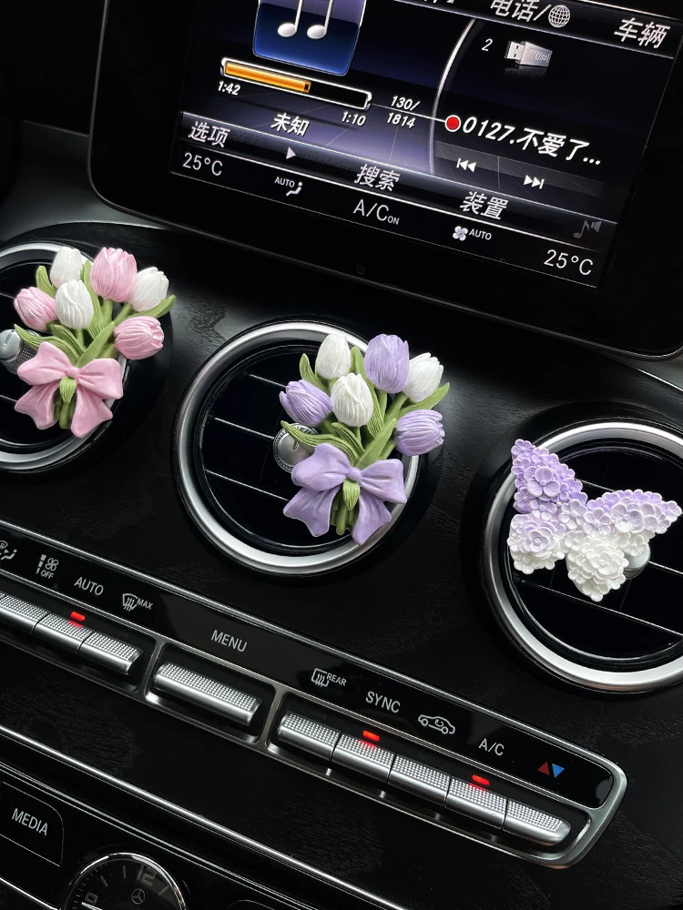 

Niche tulips, car aromatherapy,diffuser stone, temperament, flowers, car outlets, decorative pendants, butterfly light fragrance