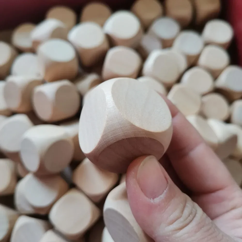 10pcs Blank Wooden Dice 30mm Wooden Creative Color Points Round Corners Wine Dice Mahjong Sieve Points DIY