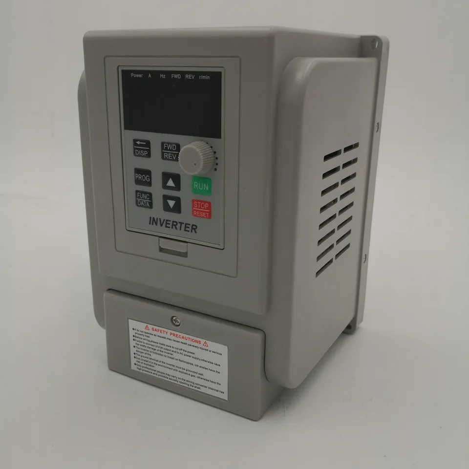 XSY-AT1 VFD Frequency Converter 3 Phases 220V Output XSY-AT1 VFD Frequency Converter 3 Phases 220V Output