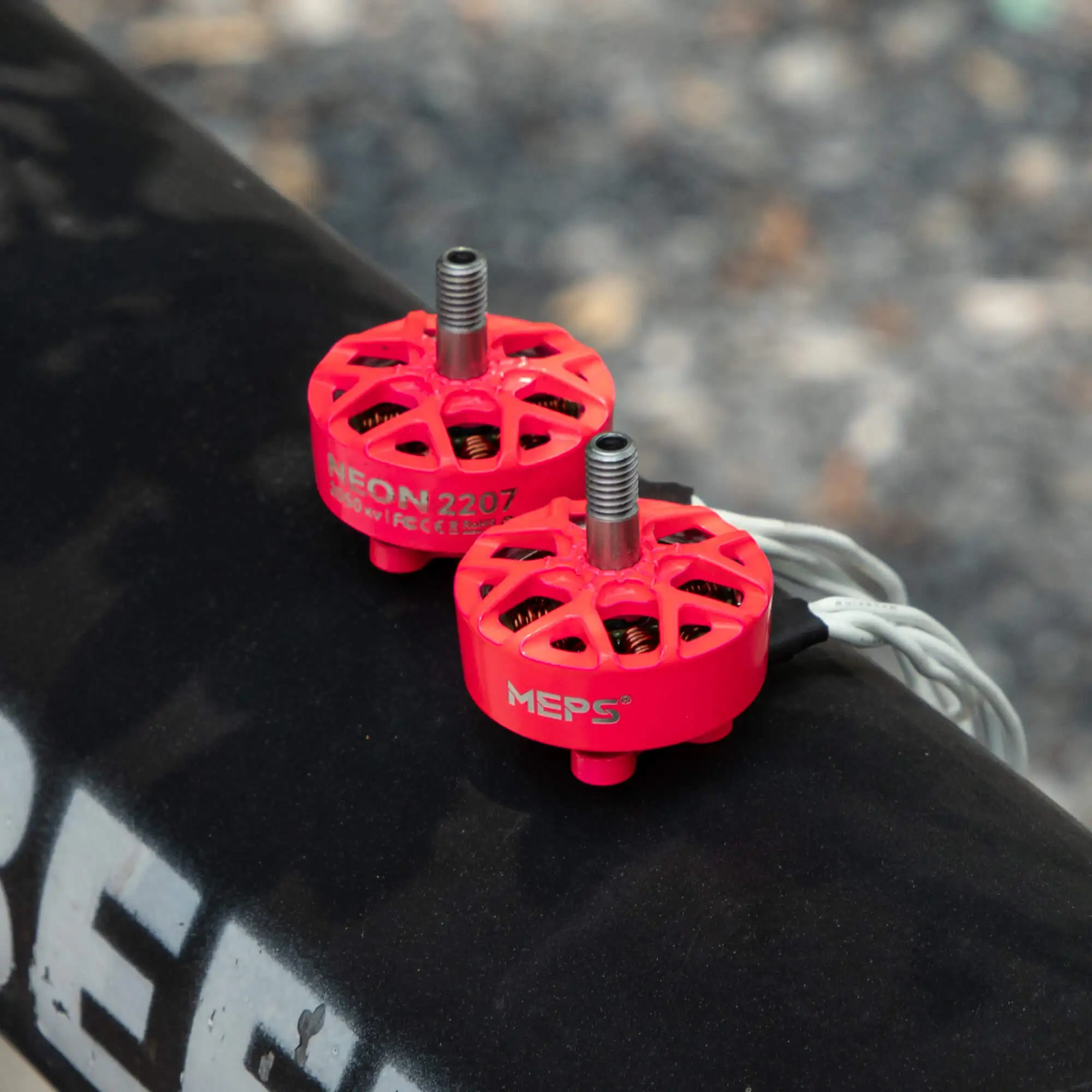 MEPS NEON 2207 FPV Drive Motor for 5 inch Freestyle Drone 1950KV/2050KV/2550KV