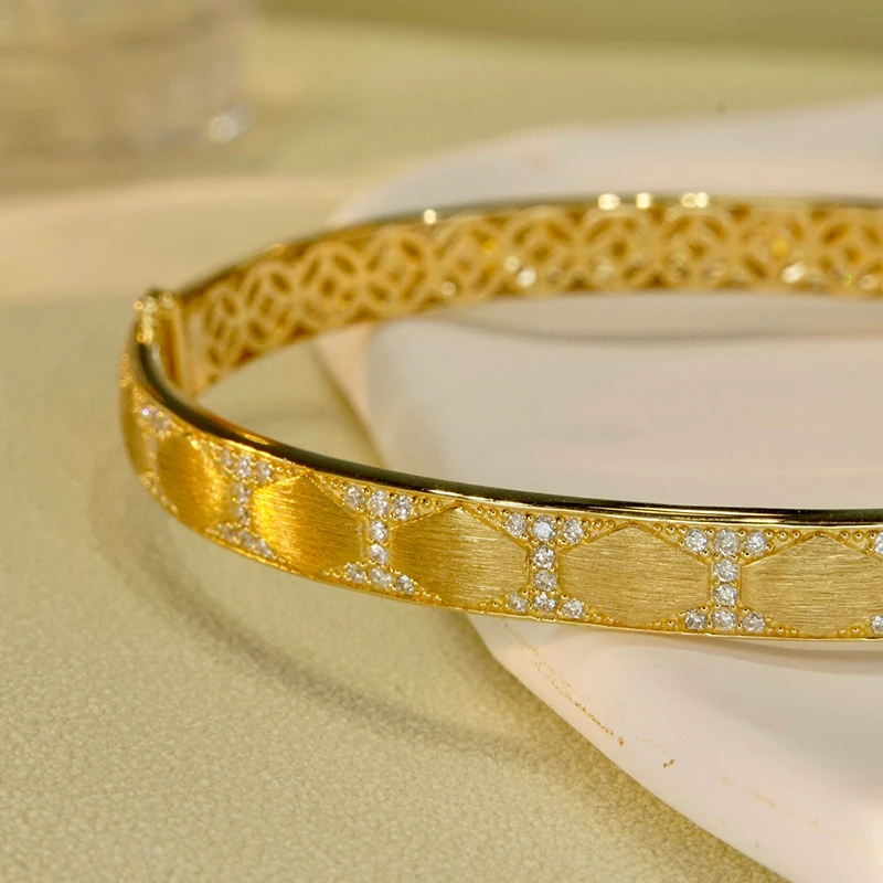 Aazuo Luxuryjewelry 18K Yellow Gold Natrual Diamond 0.90 Bangle For Woman Upscale Trendy Wedding Engagement Party Luxurystyelife