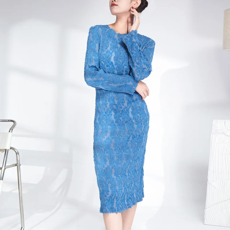 

2023 round collar fashion long-sleeved slim pleated patchwork knitted dress