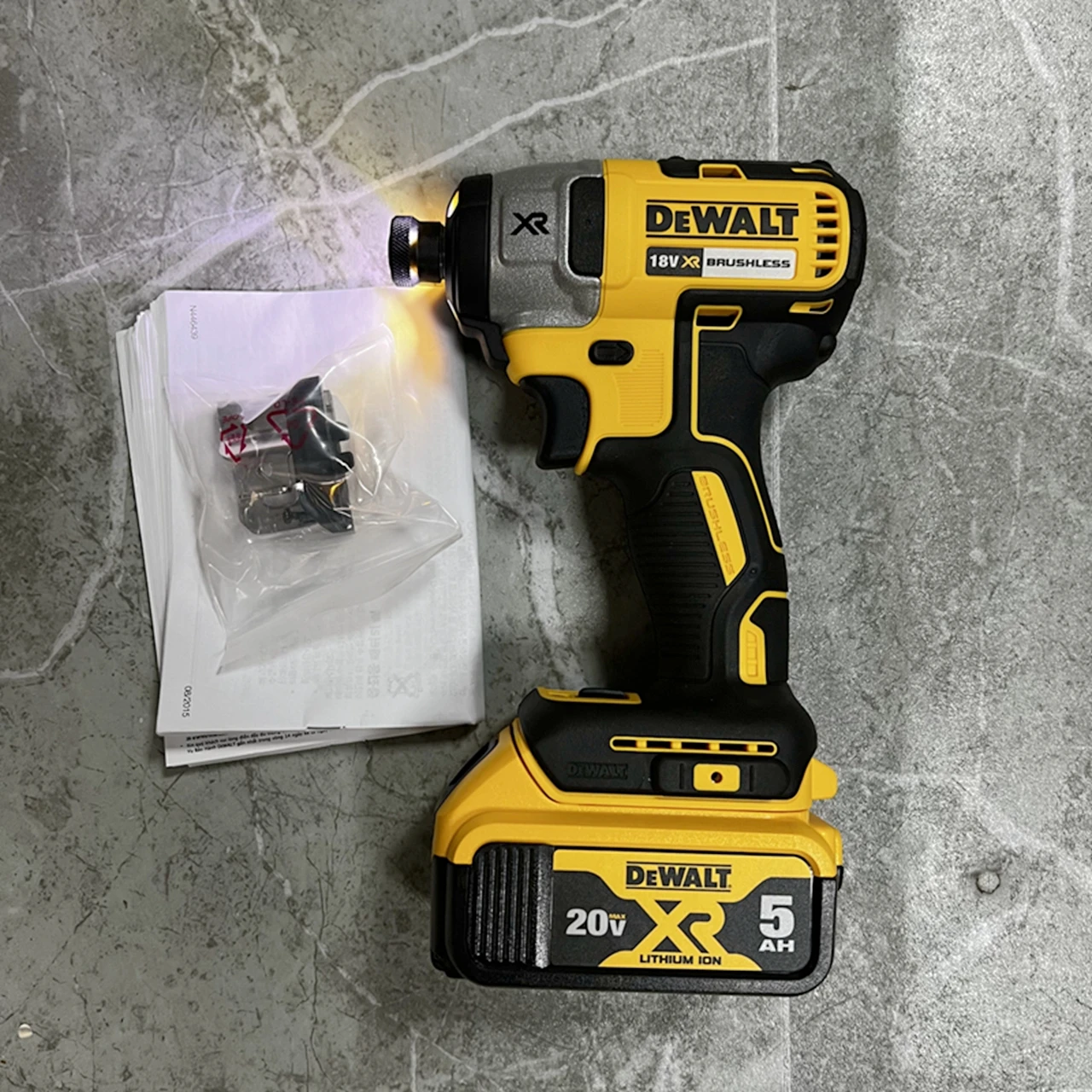 Dewalt DCF887B 20V 1/4