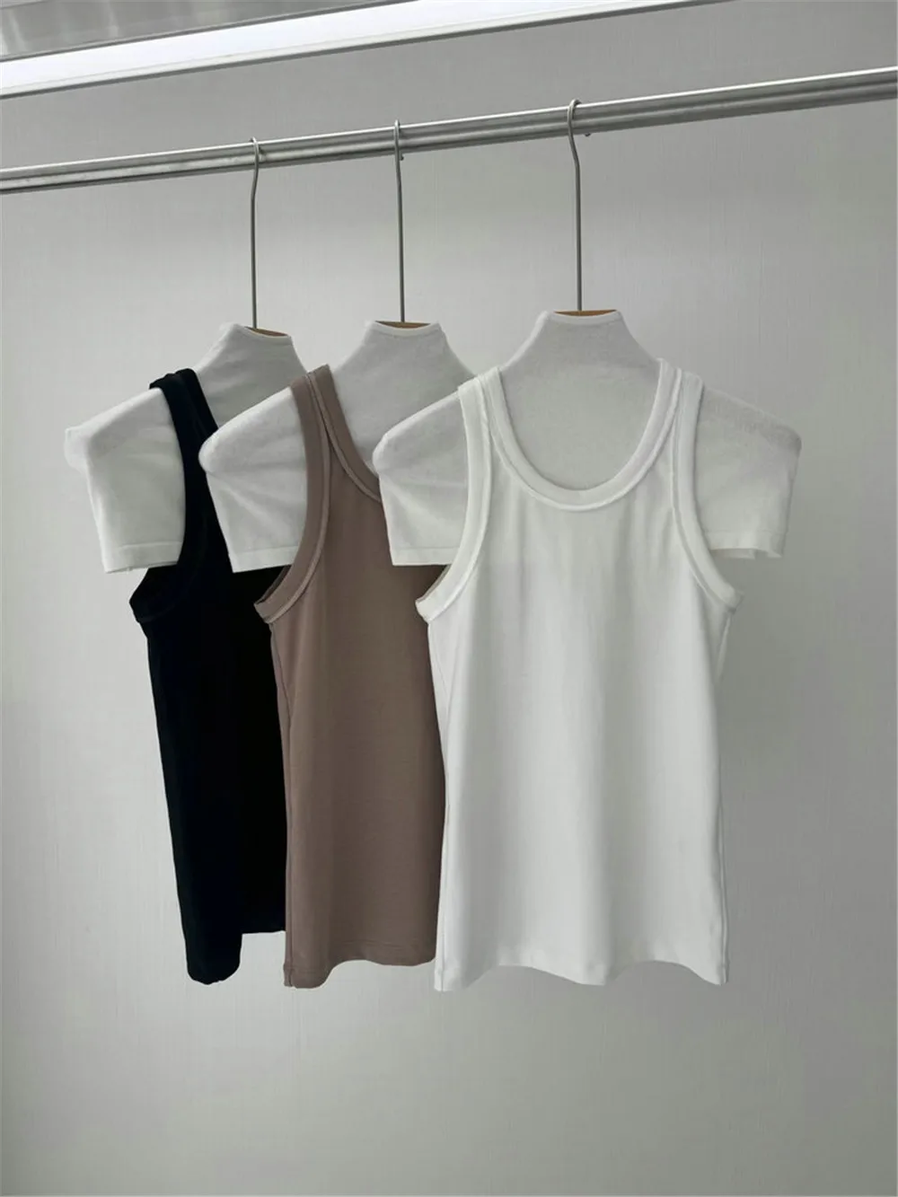 women's-vest-b-c-u-neck-cotton-pullover-tank-top-sleeveless-knit-inner-comfort-bottom-shirt