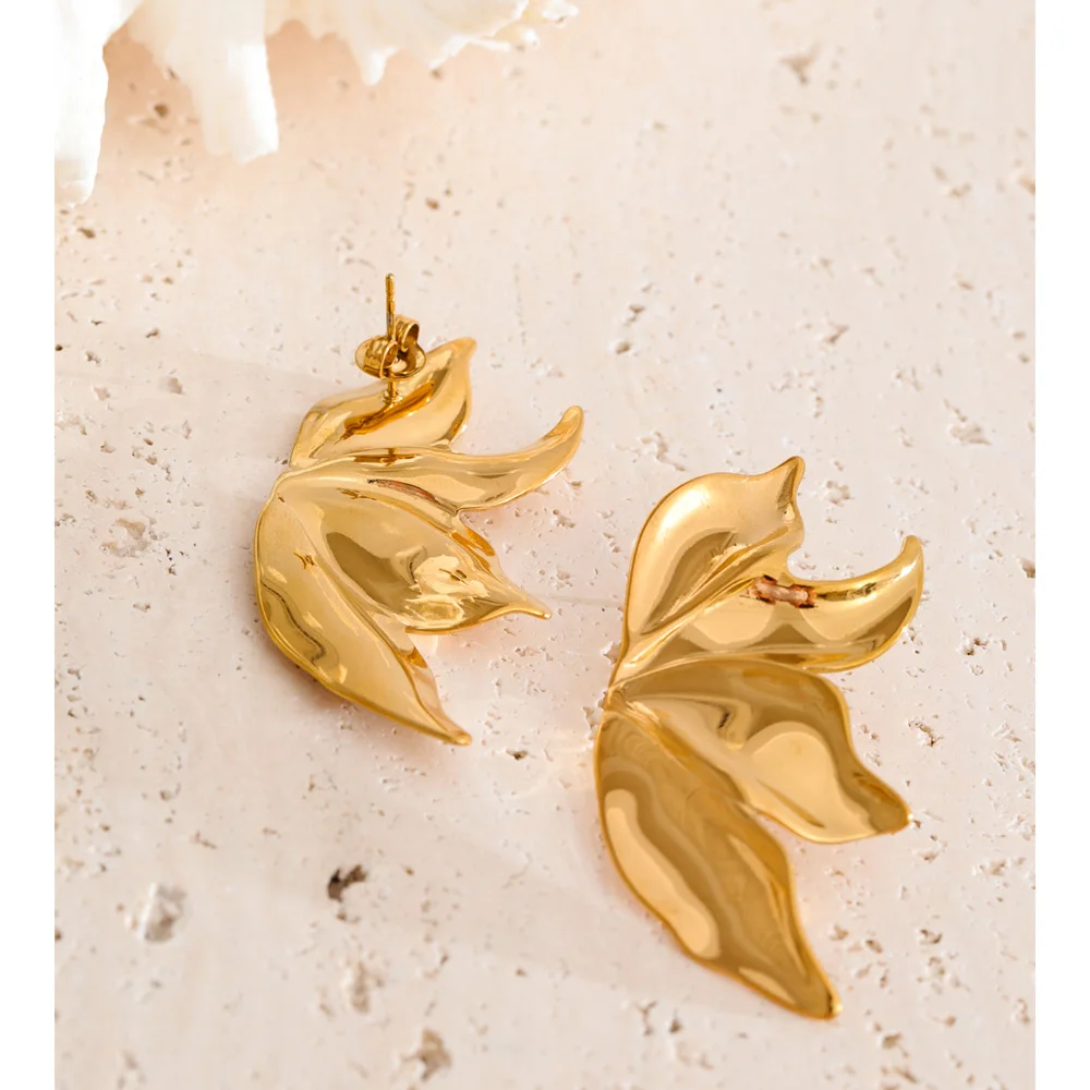 Yhpup Stainless Steel Flower Stud Earrings