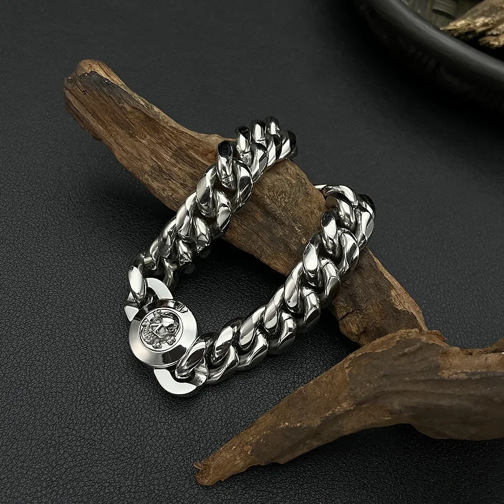 CHUANGCHENG Trendy and Creative Design Cuban Chain Stainless Steel Skull Bracelet