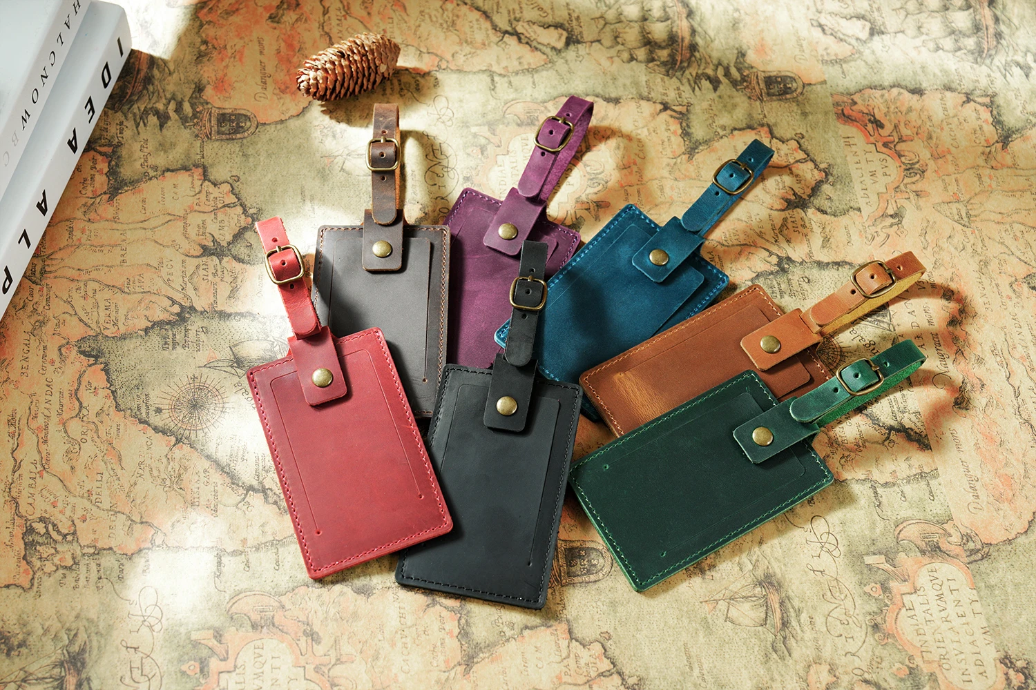 Vintage Leather Luggage Tag, Premium Full-Grain Leather Travel Tag, Creative Gift for Travelers, 11x7x5cm 40g