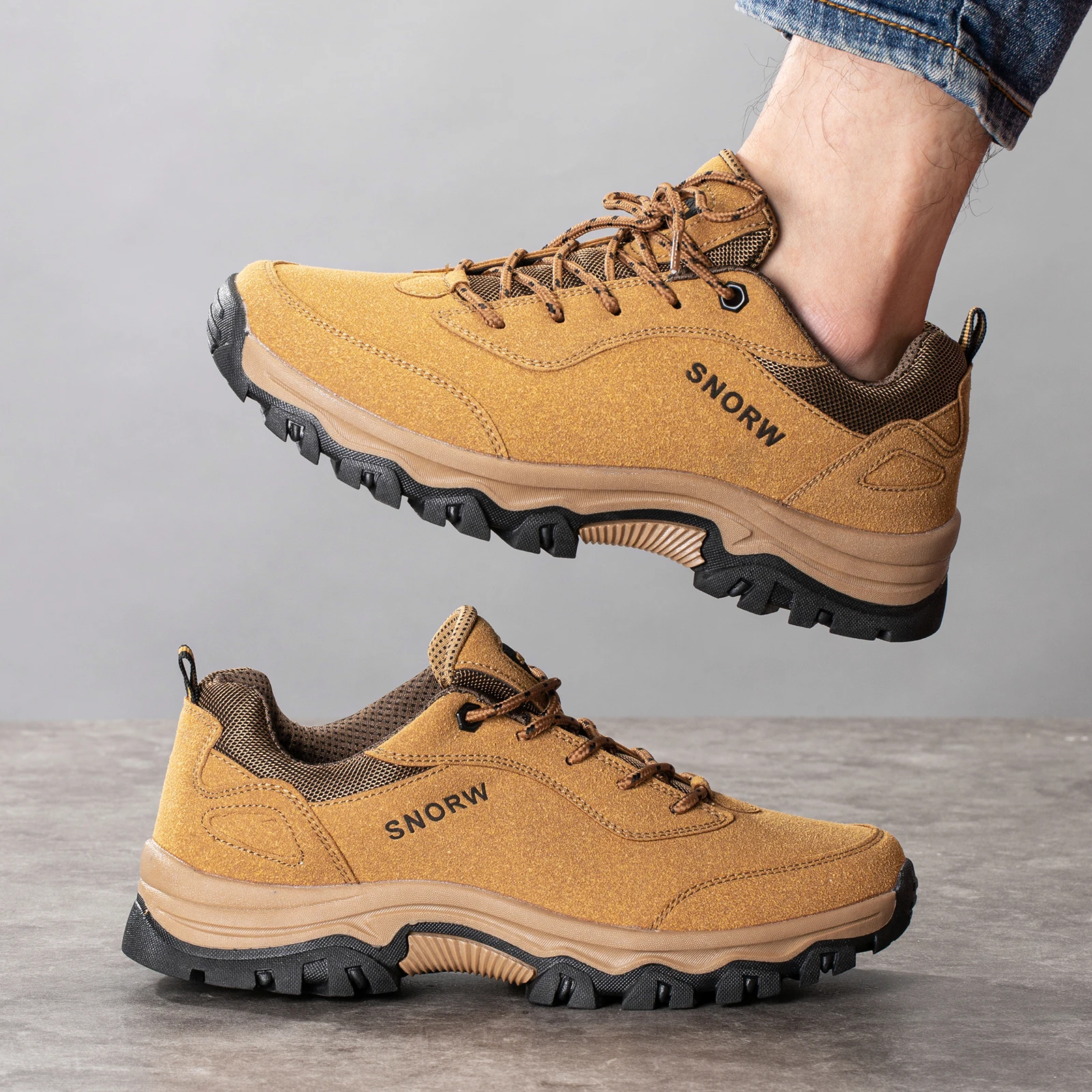 Outdoor Mountain Boots 2