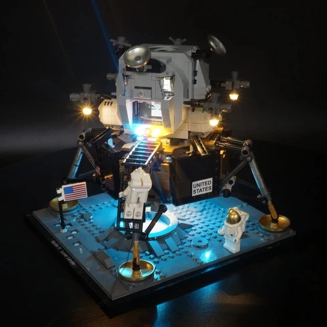 USA Apollo International Space Station 11 Lunar Moudle Lander Technical Discovery Building Block Brick Kid Toy 10266 21321 10283 4